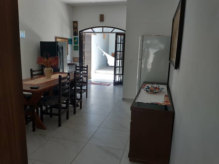 Casa Para Temporada Com Piscina A 100mts Da Praia. - Ilha Comprida
