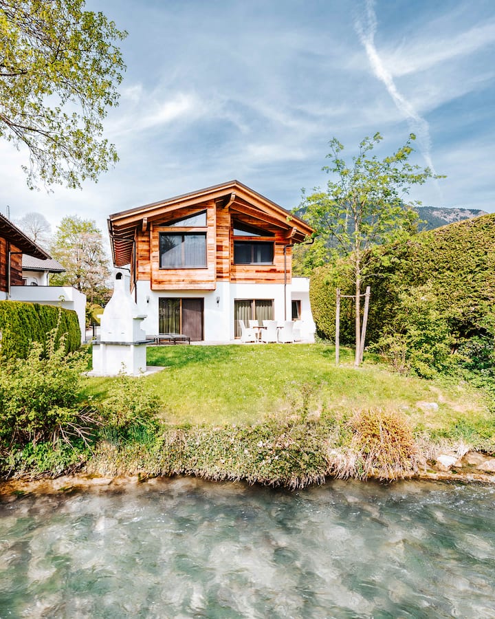 Riverside Chalet Dreitorspitz – Sauna & Garden