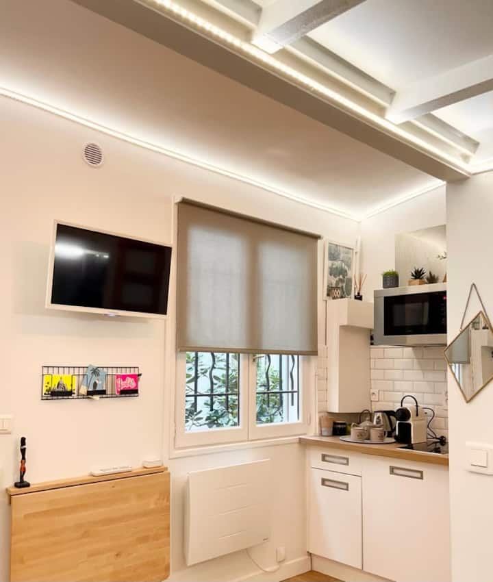 La Cabane De Montmartre - Paris