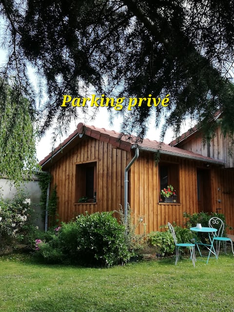 Quiet garden level and patio-terrace