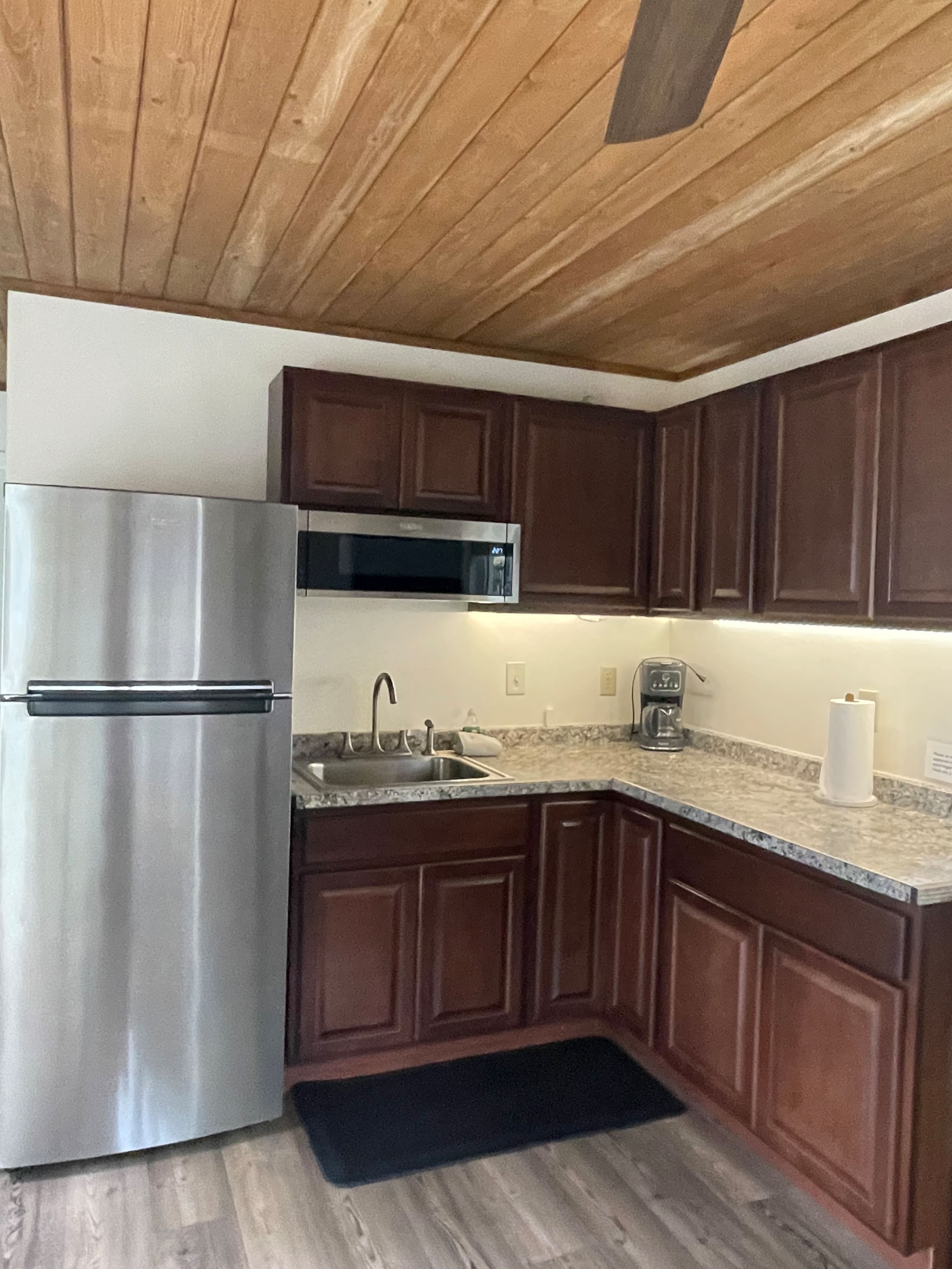 Tiny Home - Photo 8