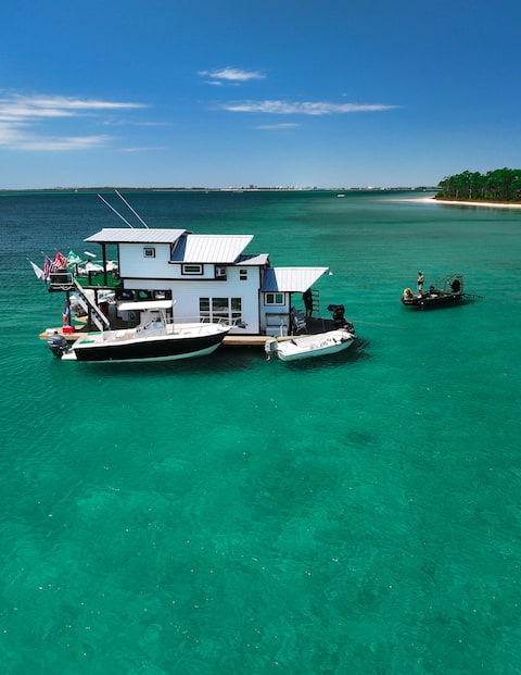 Houseboat *Shell Island*