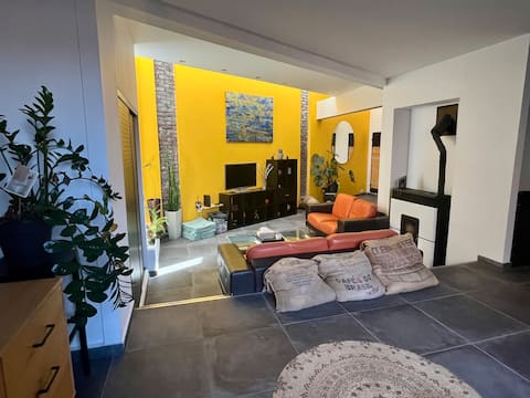 Atypical loft 192 m2, terrace, at the gates of Lille