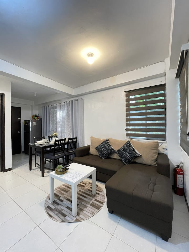 Relaxing 3-bedroom Home W/ Outdoor Dining - Nuvali - Calamba