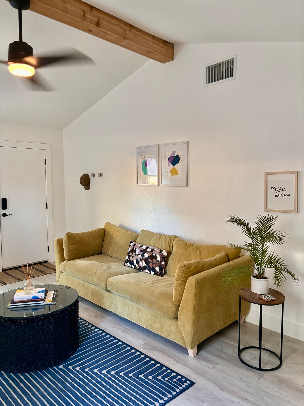 the Winnie House~
S. Austin sunny + modern retreat