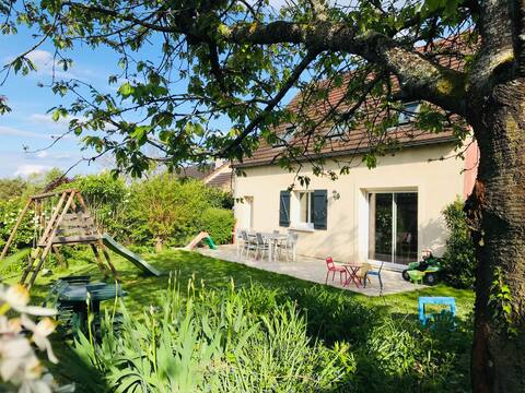 House with garden near Fontainebleau