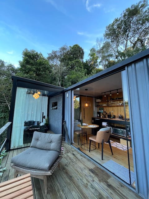 House Grey - Space with 3 Baths