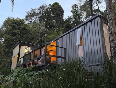 House Grey - A cabin and 3 exclusive bathtubs