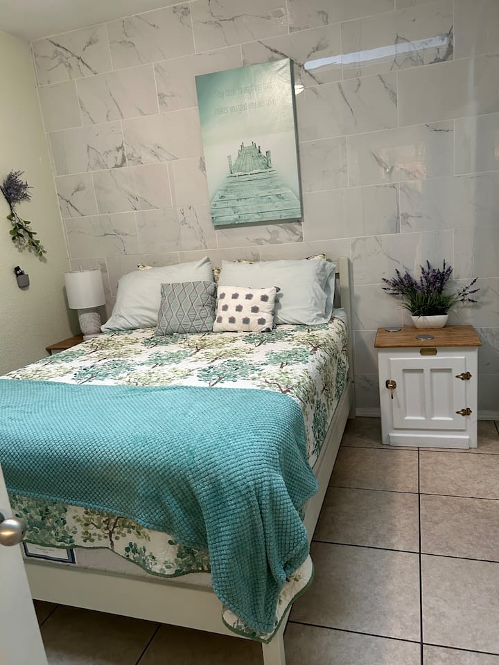 საძინებელი 1