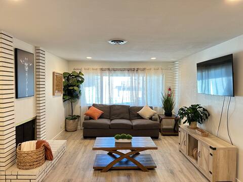 The…COZY…Corner HOME.