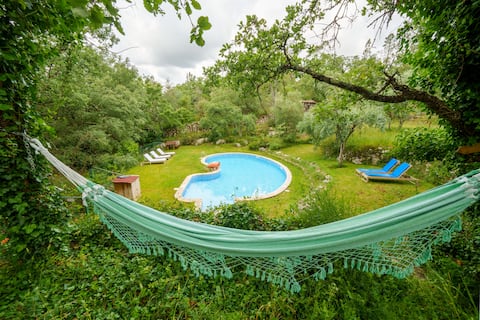 Rural Paradise w private pool, jacuzzi & sauna!