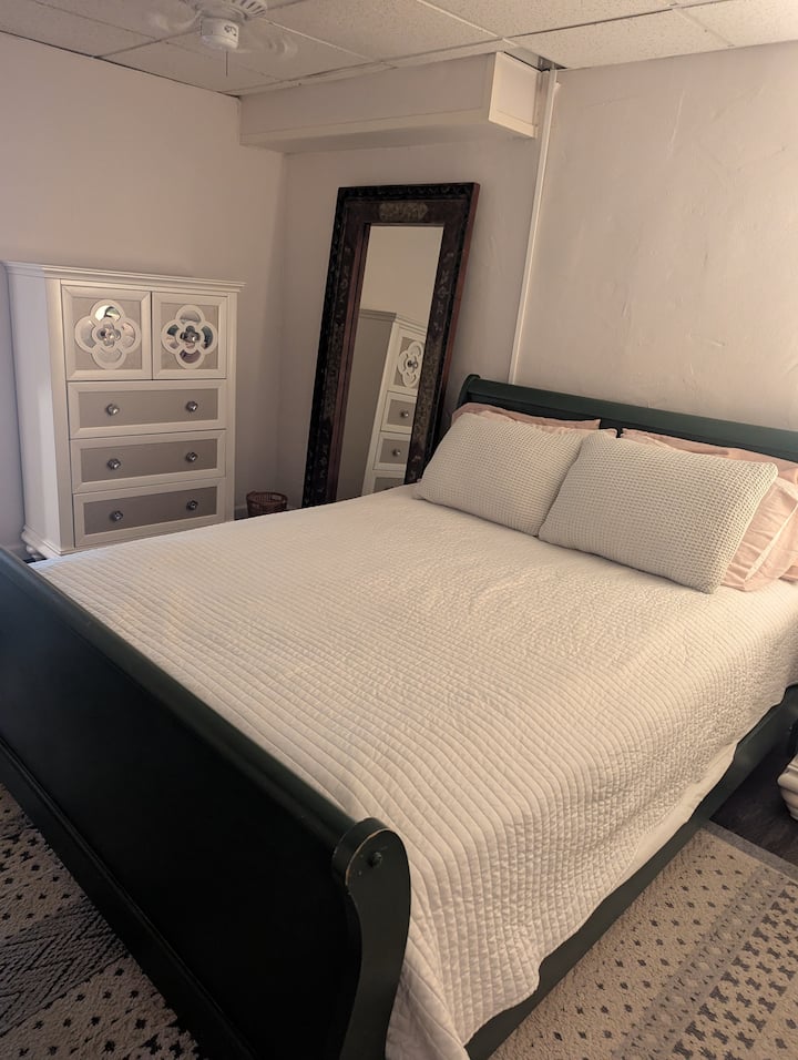 One Bedroom Apartment, Excellent Location - Reading, PA