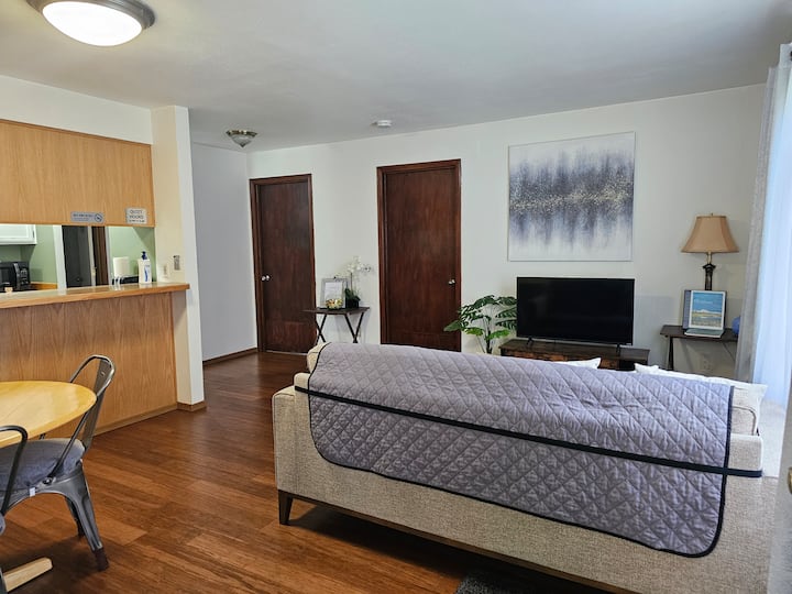 Private 2 Bedrooms With W/d And  Carport - Anchorage