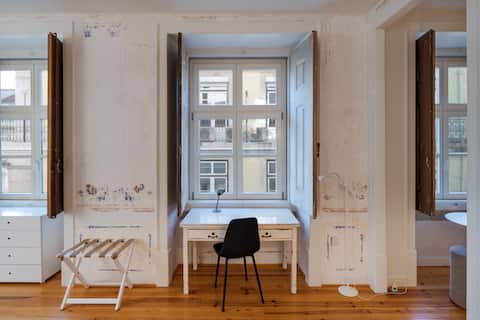 Top performing Airbnb: Old Pessoa House – The Windows Apartment in Santa Maria Maior