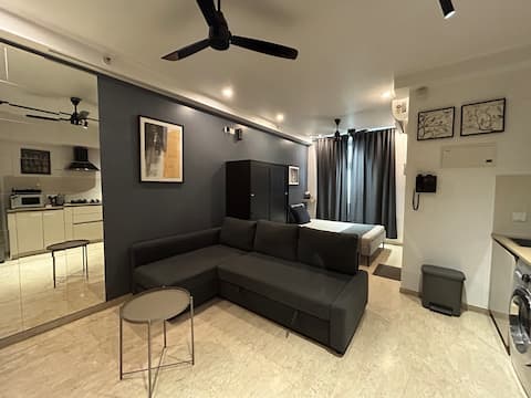 London Studio apartment @hiranandani thane