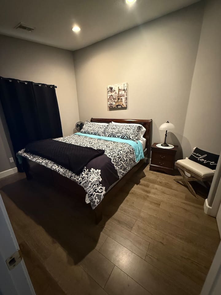 غرفة النوم 1