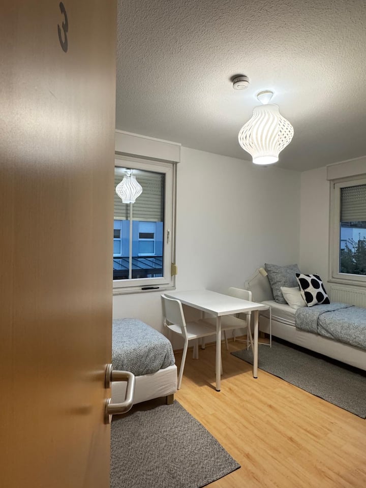 غرفة النوم 2