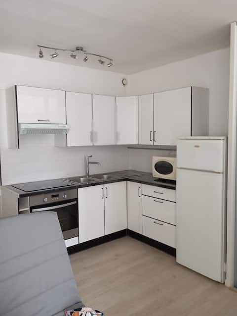Studio near Paris with 1 private parking space