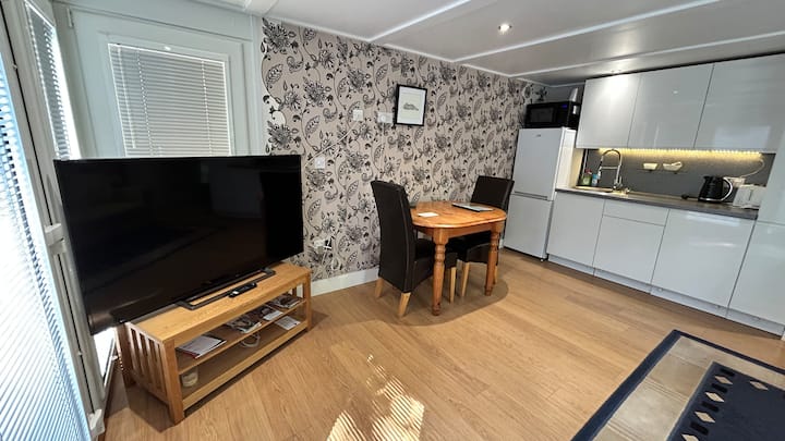 Cosy 1 Bedroom Studio In Private Woodland Setting - Morpeth