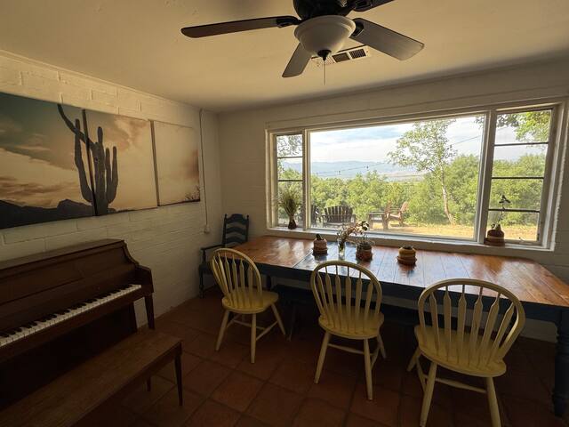 Hideout Mountain Lodge managed Airbnb listing 1