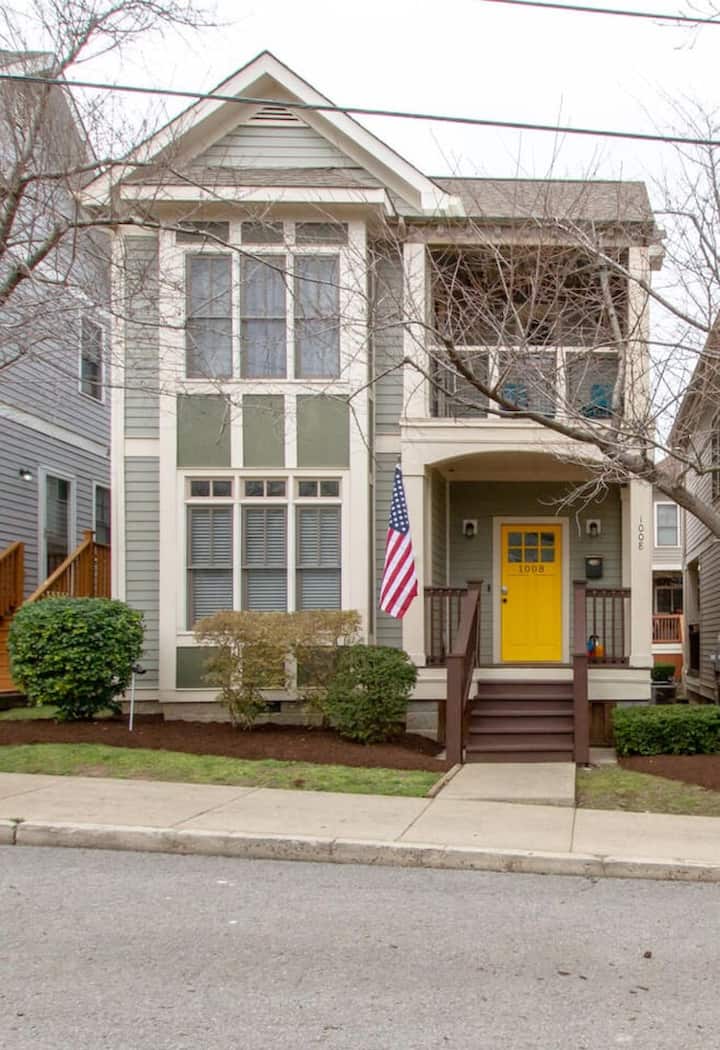 Vibrant Germantown Retreat | Central Location - Nashville, TN