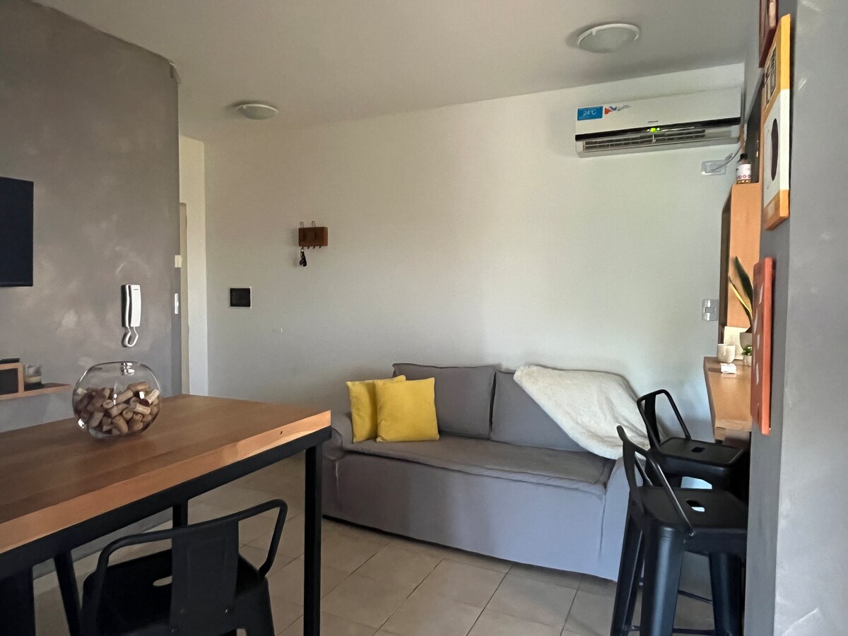 Top Airbnb: Apartment with beautiful decor in the heart of Neuquen. in Neuquén