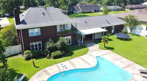 Large family-friendly home