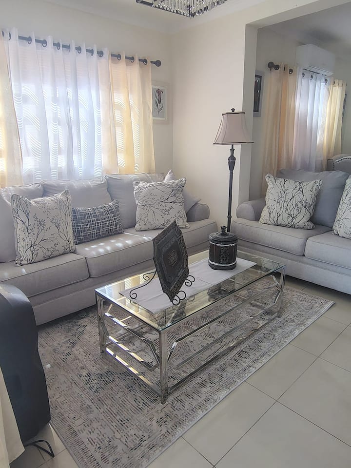 Cozy 2br Home | 3 A/c | 2 Baths | Washer & Dryer - La Romana