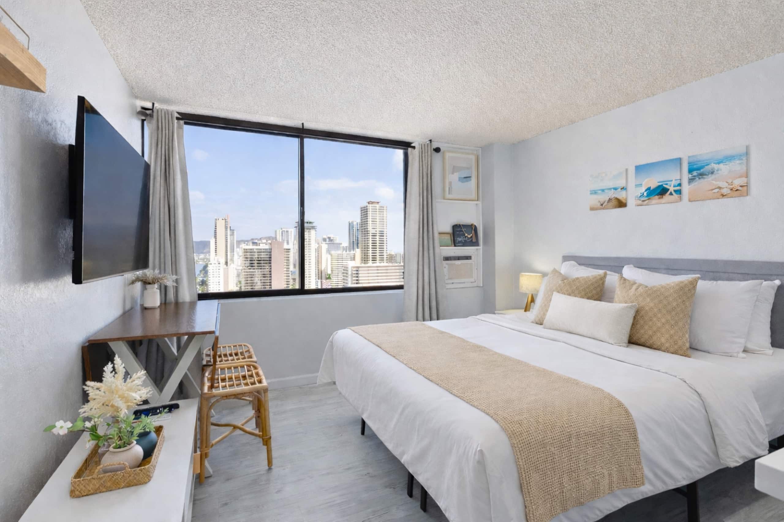 Condo in Honolulu · ★4.76 · 1 bedroom · 1 bed · 1 private bath - Image 8