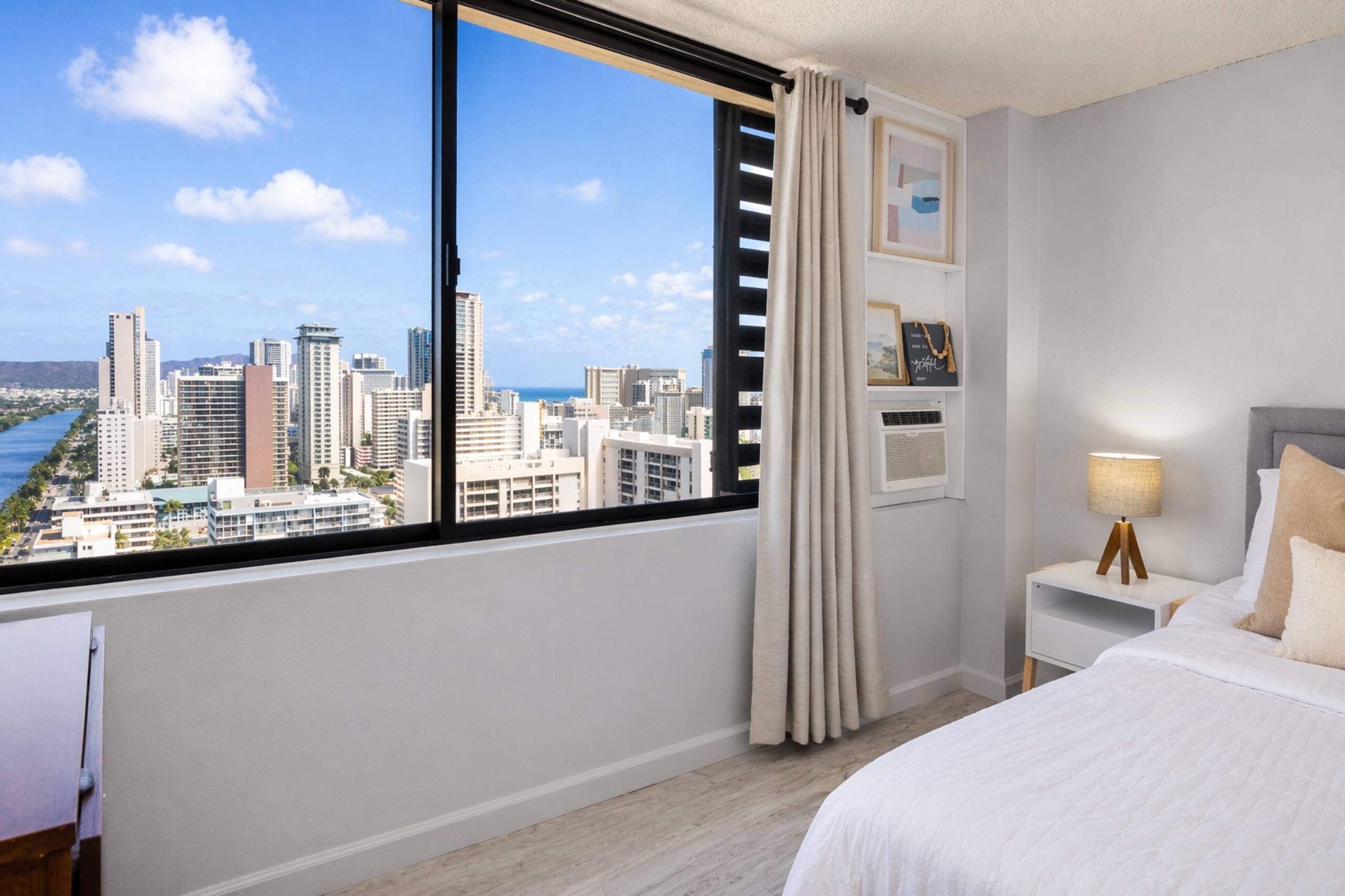 Condo in Honolulu · ★4.76 · 1 bedroom · 1 bed · 1 private bath - Image 10