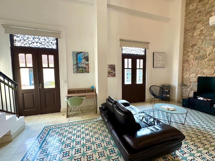 Perfect Location - Beautiful Apt In Casco Viejo - Panama City