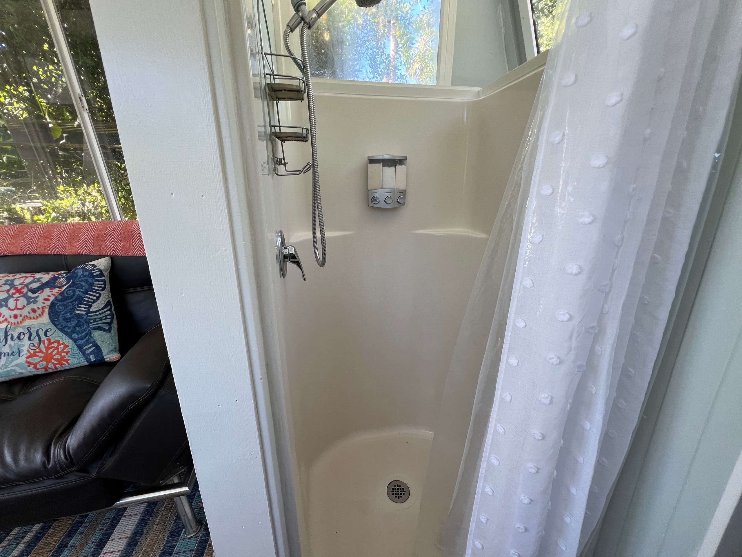 Place to stay in Kealakekua · ★4.95 · 1 bedroom · 1 bed · 1 bath - Photo 9