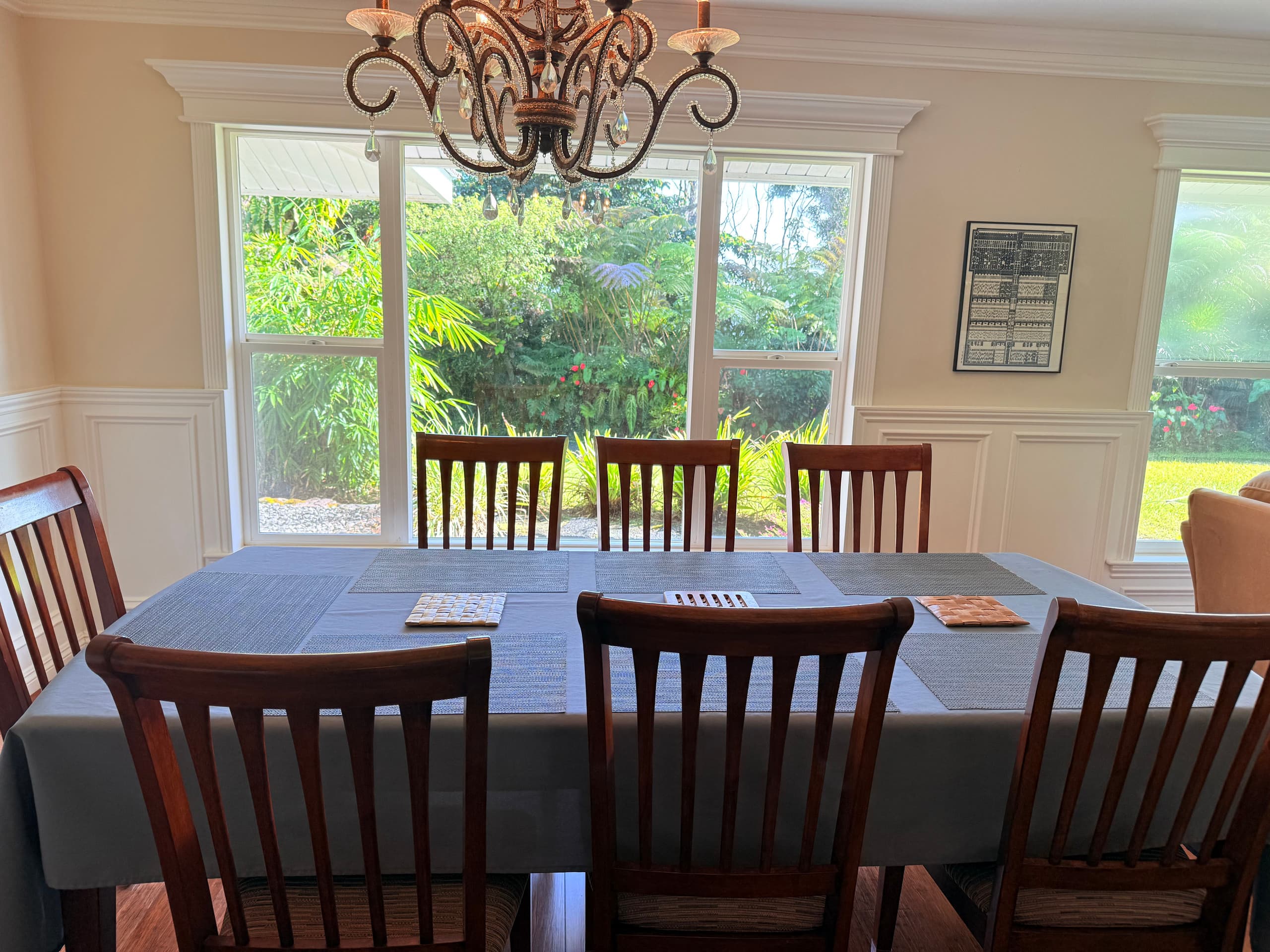 Home in Hilo · ★4.94 · 4 bedrooms · 7 beds · 2.5 private baths - Image 29
