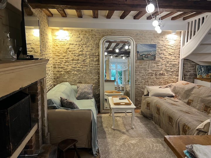 Maison Ancienne Sur Les Plages Du Débarquement - Normandie