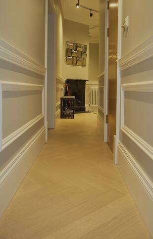 Amazing apartment in Russell Sq gallery image 4