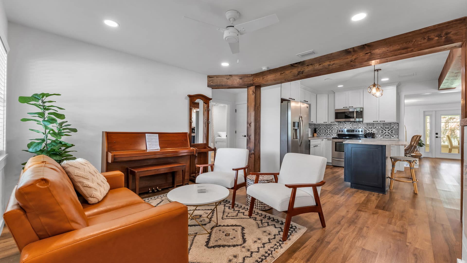 Modern Boho Retreat with Piano. Fenced and Gated in Central Florida!