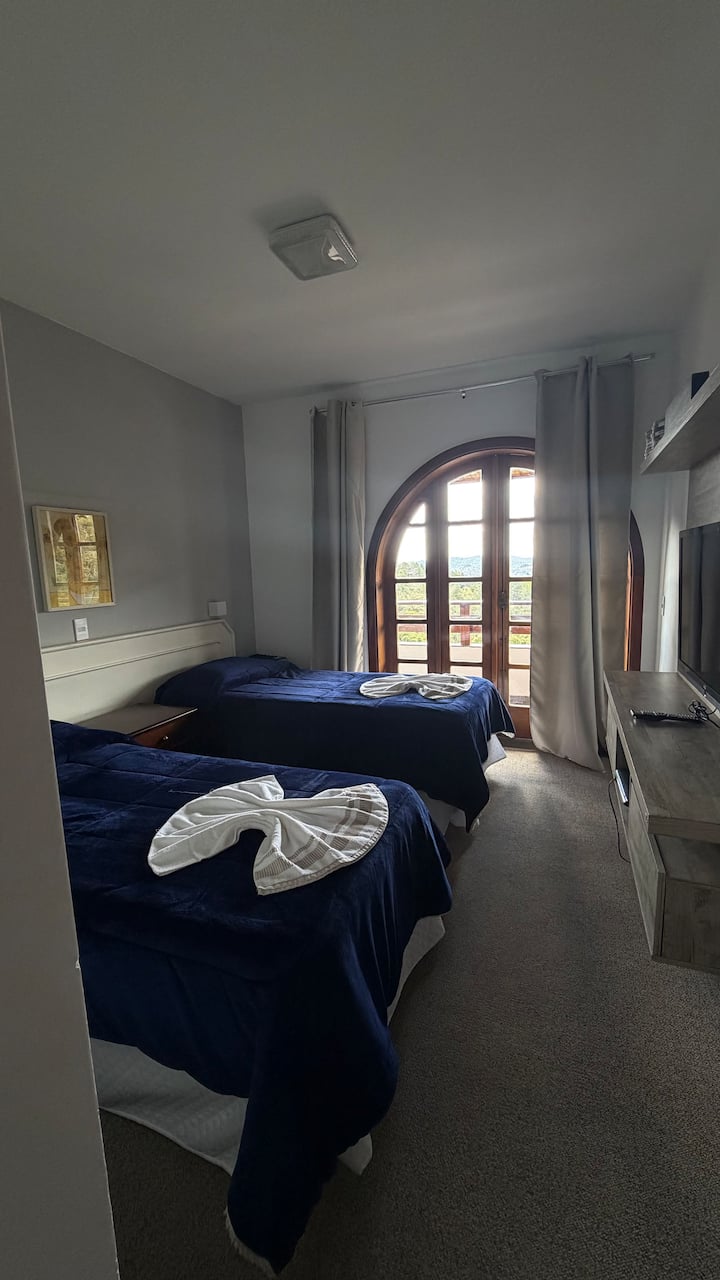 غرفة النوم 2