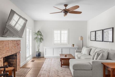 Top performing Airbnb: Davis Island Spanish gem in Davis Islands