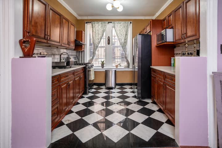 Amazing Huge Suny Downstate 3 Bedroom - Brooklyn, NY