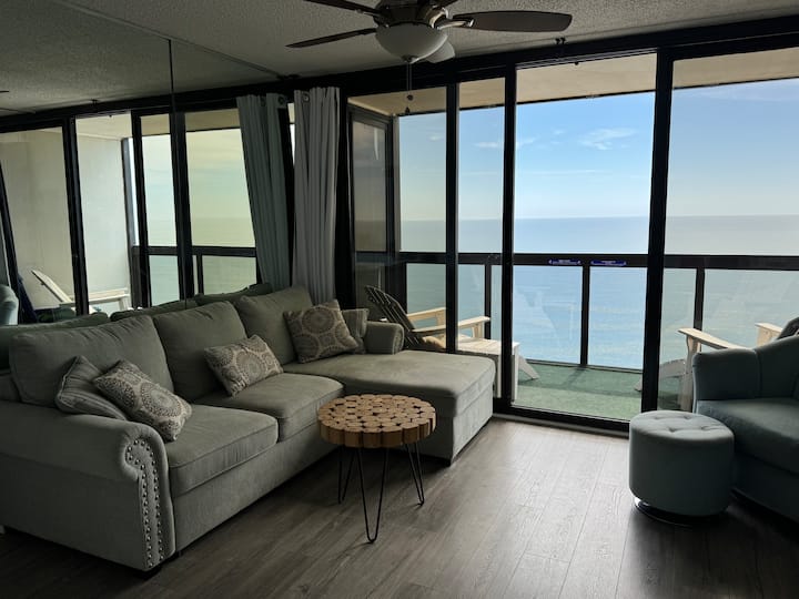 Golden Sands Direct Beachfront/oceanfront! - Ocean City, MD