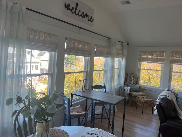 Open & Modern North End Apt Walk Or Bike To Beach! - Ocean City, NJ