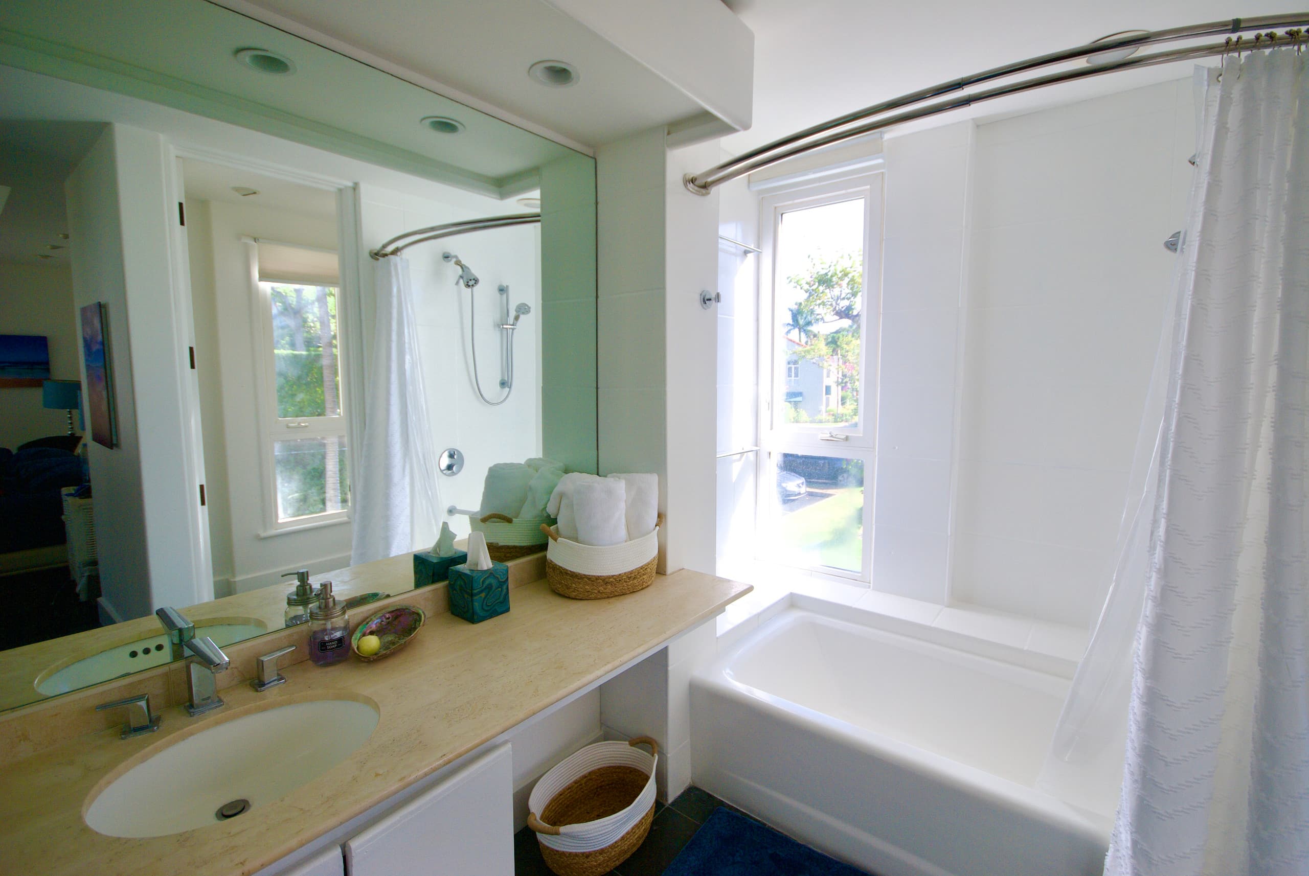 Condo in Kihei · ★4.92 · 1 bedroom · 1 bed · 2 private baths - Image 55