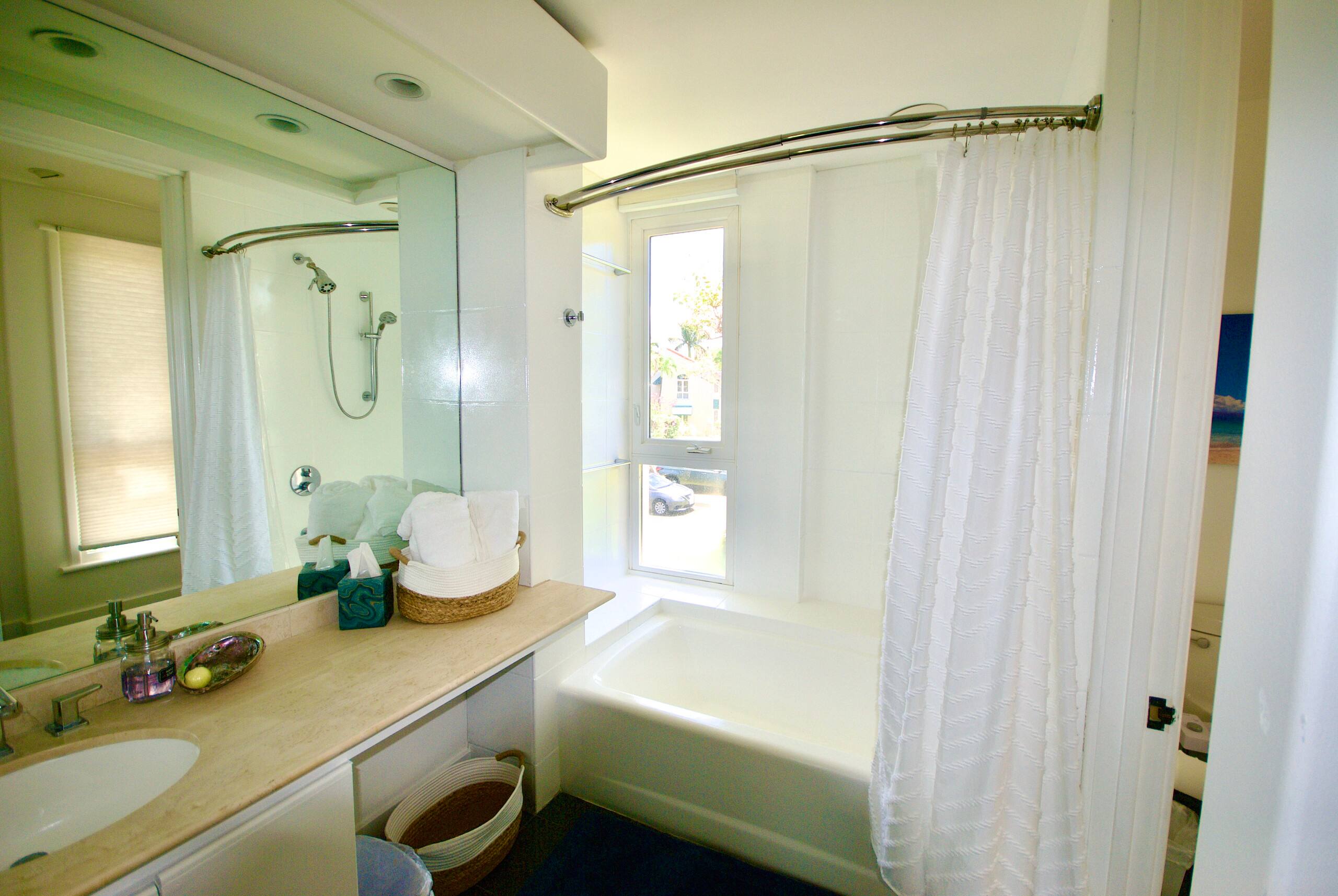 Condo in Kihei · ★4.92 · 1 bedroom · 1 bed · 2 private baths - Image 54