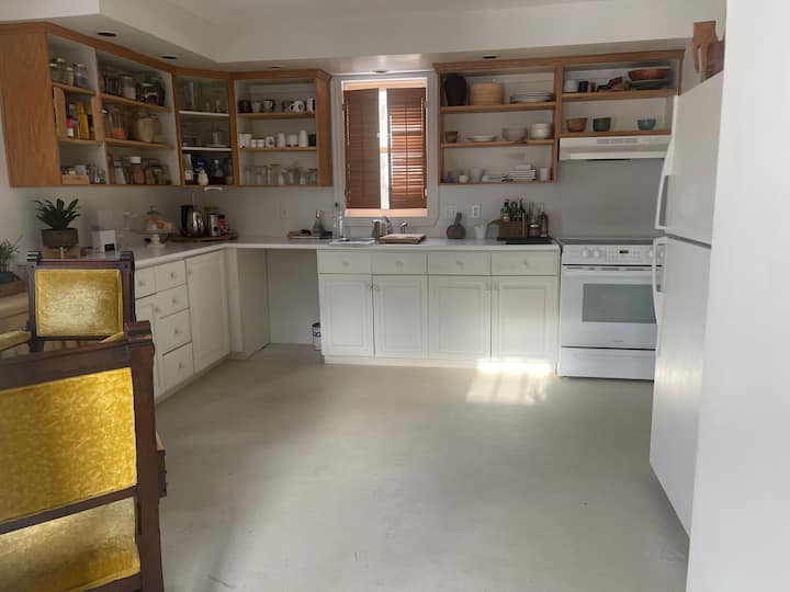 Luminary Dinner Club•double Room•pets•rhn - Fredericton