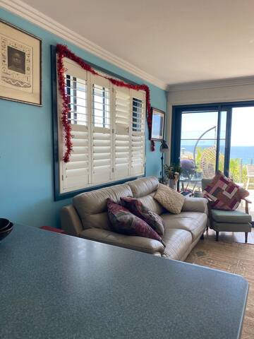 Forster Beach House: 2 specials – 11/25 + 3,4,5/26 gallery image 3