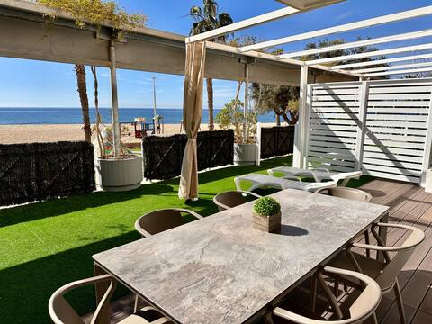 House 65B · Oceanfront with Private Terrace