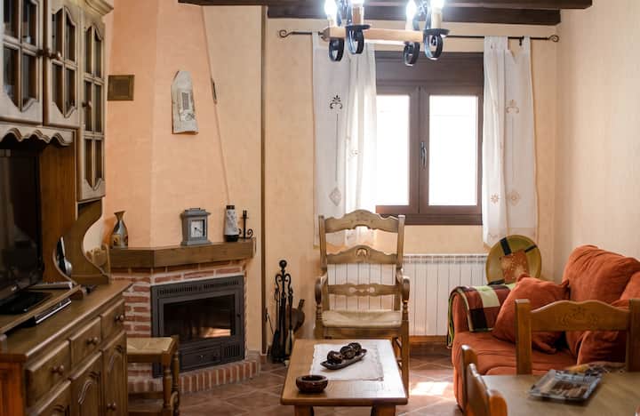 Maison Accueillante à Hueva, Belle Vue - Hueva