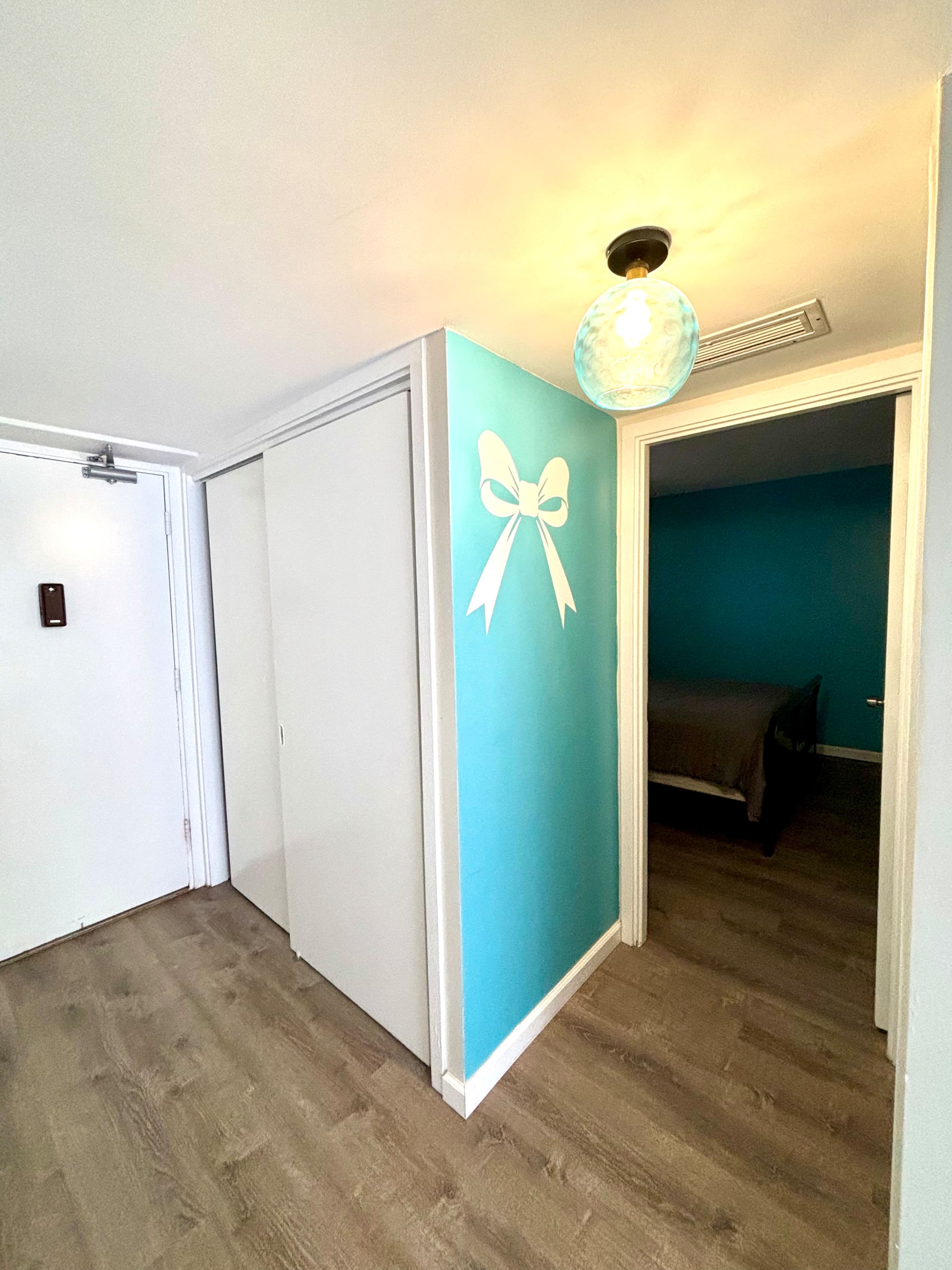 Condo in Honolulu · ★4.73 · 2 bedrooms · 3 beds · 1 bath - Image 8