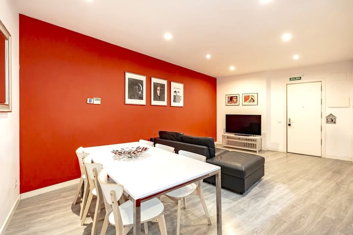 Spacious Apartment in Chamberí