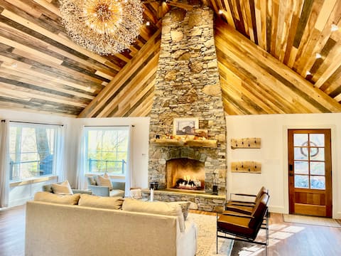 Waterfront Terrain- Relax, Unplug, Enjoy!